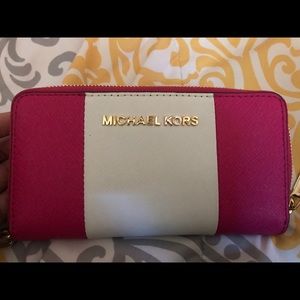 Michael Kors wallet